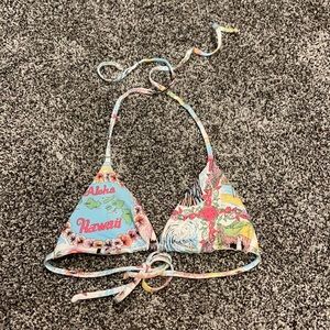 Frankie’s Bikinis Hawaii Print Top